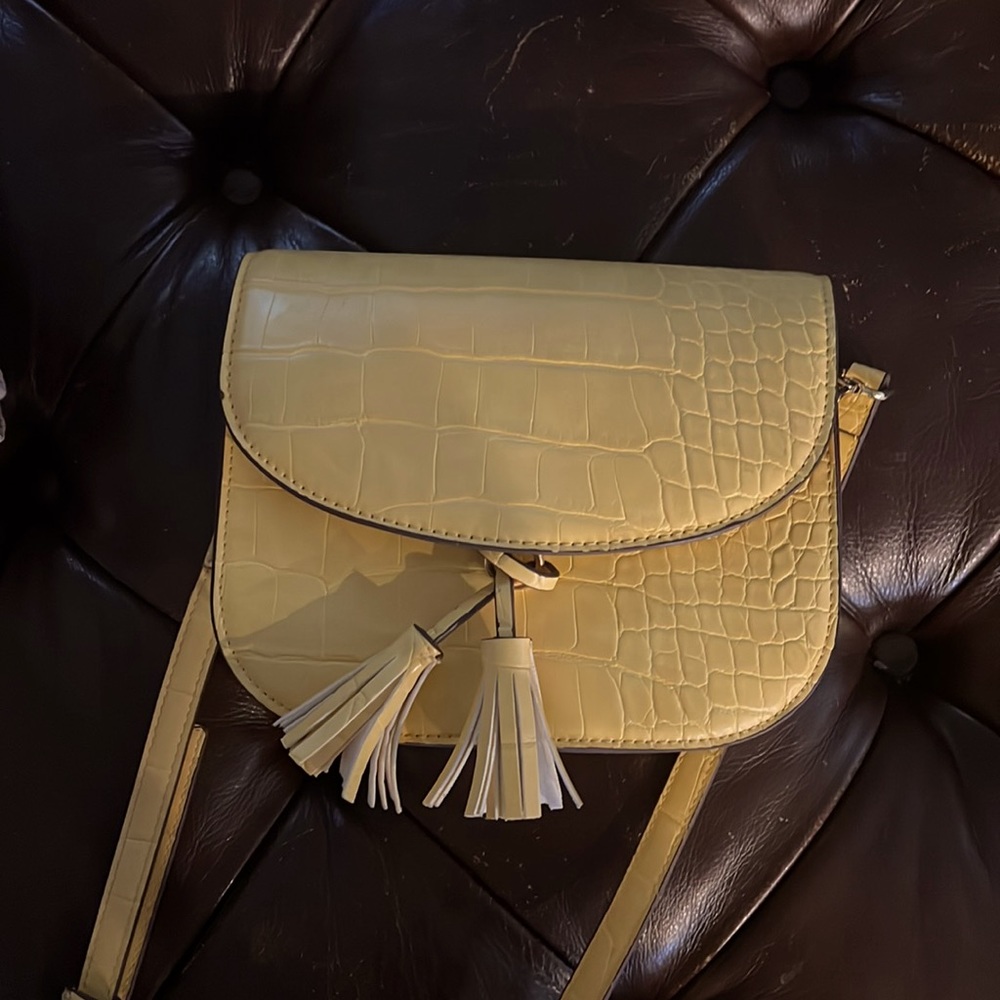 Yellow crossbody bag